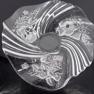 Mikasa Christmas Medley 8" Bon Bon Bowl Clear Crystal Frosted Swirled Candy Dish